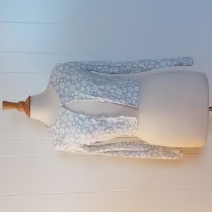 FOREVER 21 LONG SLEEVE CARDIGAN, SIZE MEDIUM